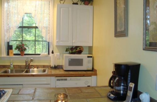 Tallassee Cabin | Ride Or Drive The "Tail Of The Dragon" - Smoky Mountain Cabin, Tallassee, Tn