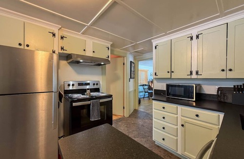 North Conway House | Ridge View Chalet | Incredible Views & Location