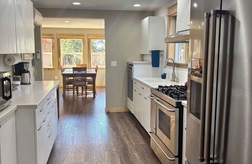 Goldendale House | Ridgeline Retreat