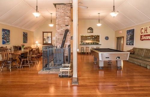 Cumberland Hotel | Riding Fool Accommodation