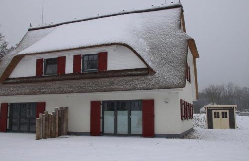 Tarnewitz House | Rieten huis "Oostzeegolf"