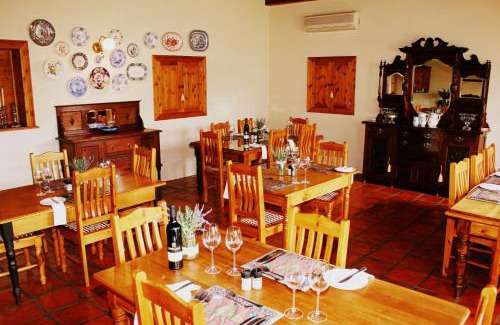 Oudtshoorn Bed & Breakfast | Rietfontein Ostrich Palace