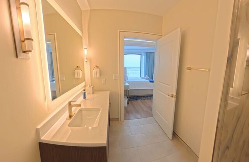 Destin Hotel | Right Above the Action!