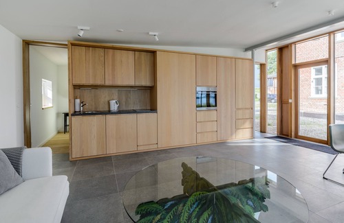 Rabenkirchen-Faulueck House | Right on the Schleiufer