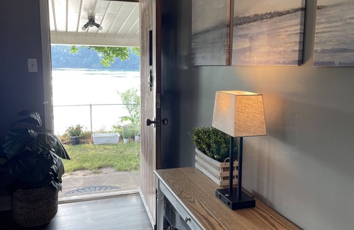 Lewiston House | Right on the River! walking to town/artpark/docks