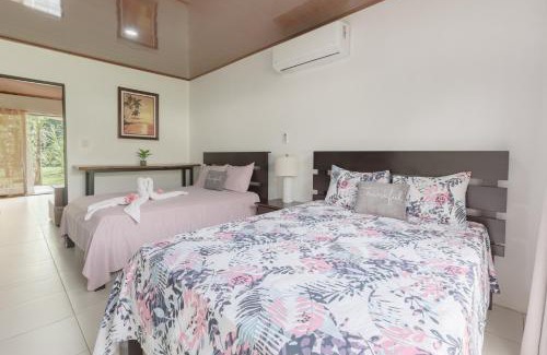 Northern Plains Apartment | Rio Celeste Birds Garden Apartment, Comodidad y Aire Acondicionado