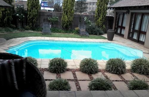 Universitas House | Rise and Shine Lodge