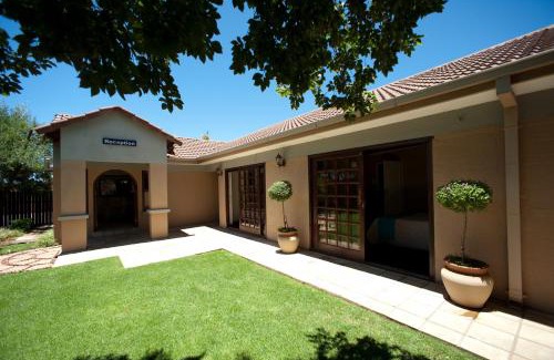 Universitas House | Rise and Shine Lodge