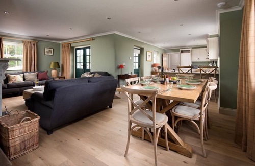 Hallington House | Risingham House - sleeps 8 in 4 bedrooms