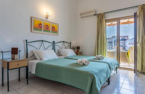 Skiathos Town House | Ritsa Studios