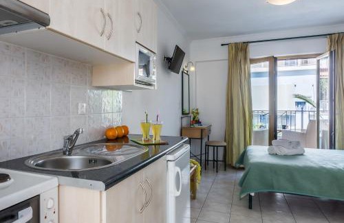 Skiathos Town House | Ritsa Studios