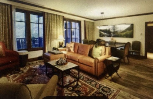 Aspen Condo | Ritz Carlton Aspen, CO 9/26-10/10
