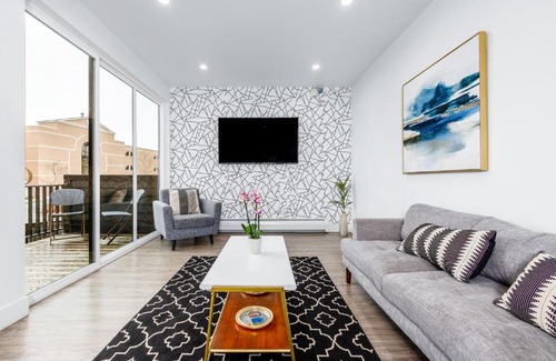 South Addition House | Ritz Waterfront