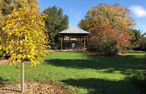 Moama Hotel | River Country Inn