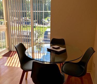 St Neots House | River Courtyard Apartment In The Heart Of