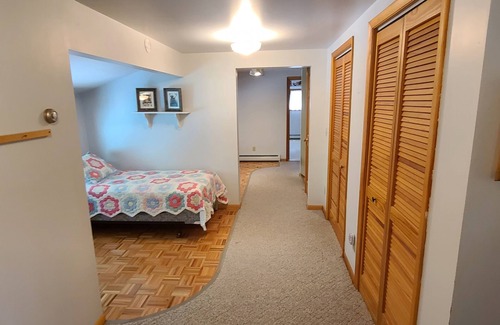 Paradise Cabin | River front Cozy at home feeling