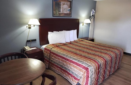 Crump Hotel | River Heights Motel