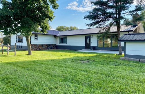 St. Ignatius House | River House to Relax, Rejuvenate, and connect with the quietness of nature.