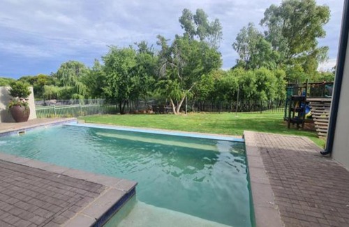 Parys House | River House