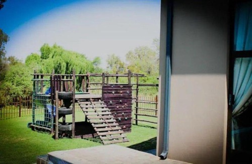 Parys House | River House