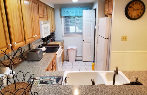 Lincoln House | River in your Backyard