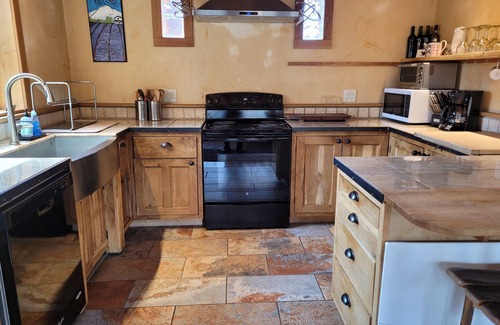 Winthrop House | River Nest-Winthrop Home on the Methow River, Minutes from Downtown!