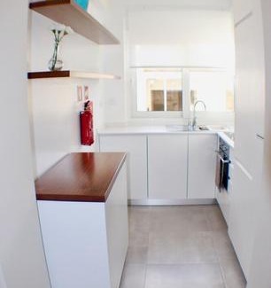 Santa Engracia Apartment | River View Balcony - Historic Center