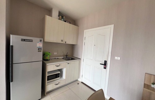 Bang Kra So Condo | River view pool gym train market wifi