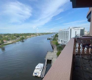 Kampung Surabaya Apartment | Riverbank suites 1008