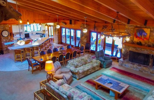 Astor Cabin | Riverbend Lodge- Special Discounts October/November 2025! BOOK NOW!