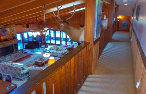 Astor Cabin | Riverbend Lodge- Special Discounts October/November 2025! BOOK NOW!