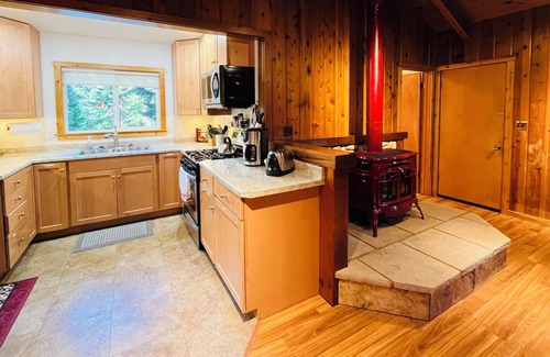 Hamilton Branch House | RiverEdge Retreat in Hamilton Branch