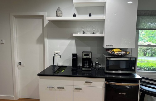 West Cornwall Cottage | Riverfront Paradise with Stylish Cottage