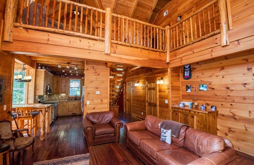 Tellico Plains Cabin | Riverfront Premium Cabin, 3 bed 3.5 bath, On the River, Sleep 10