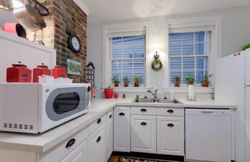 Augusta Apartment | Riverfront Studio with Private Patio and Garden!
