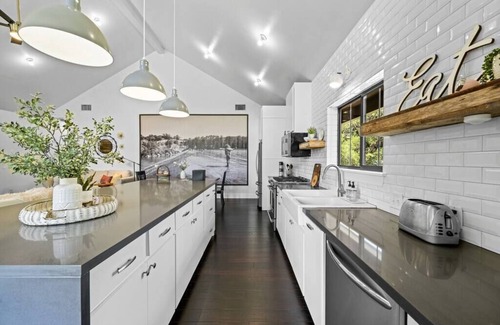 Ingram House | *Riverfront* The Nest @ Haven on the Loop