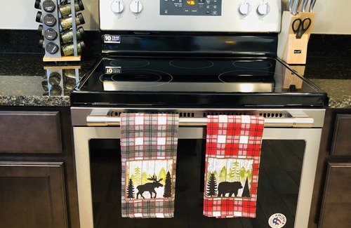 Grants Pass House | Riverside Cabin 2 - (Brand New Construction)