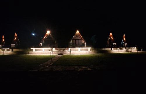 Kel Hotel | Riverside Challets Sharda