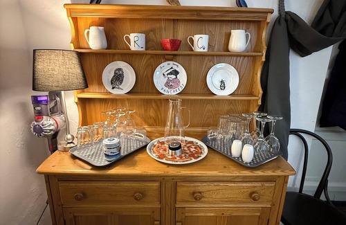 Dolgellau Cottage | Riverside Cottage, Abergwynant (sleeps up to 3) - don't forget your binoculars!