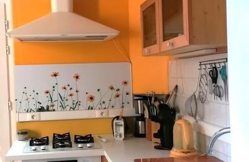 Herisson Cottage | Riverside cottage with enclosed garden in Hérisson