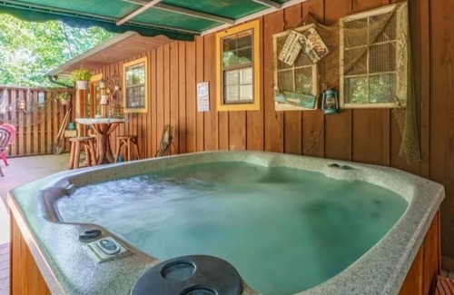 Sevierville Cabin | Riverside Dreamin