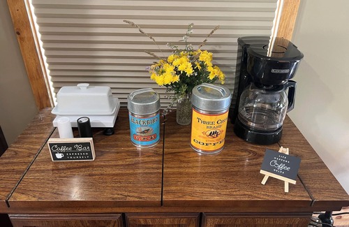 Bouvet Island Cottage | Riverside Escape: Charming 2-BR Cottage on the Watauga River in Johnson City