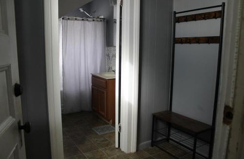 Melrose Park Apartment | Riverside Escape with Water Access in Auburn