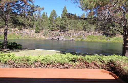 Deschutes River Woods House | Riverside Family Retreat On The Deschutes