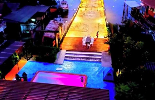 Phra Pradaeng Villa | Riverside Pool Villa in Urban Oasis