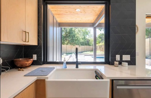 Riverside House | Riverside Ranch - Location, Pool & Privacy