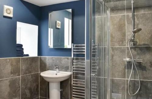 Knaresborough House | Riverview Cottage at Lido Leisure Park