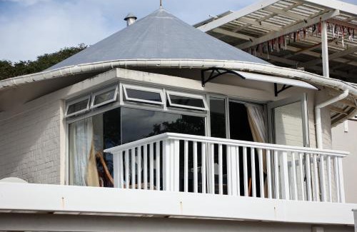 Beacon Bay House | Riverview Loft Bonza Bay