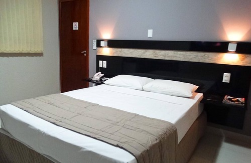 Caceres Hotel | Riviera Pantanal Hotel