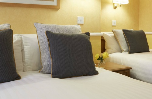 Scarborough City Centre Bed & Breakfast | Riviera Town House